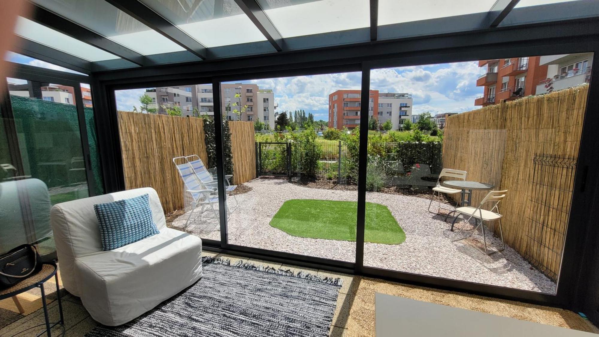 - Letnany 178 Zimni Zahrada Appartement Praag